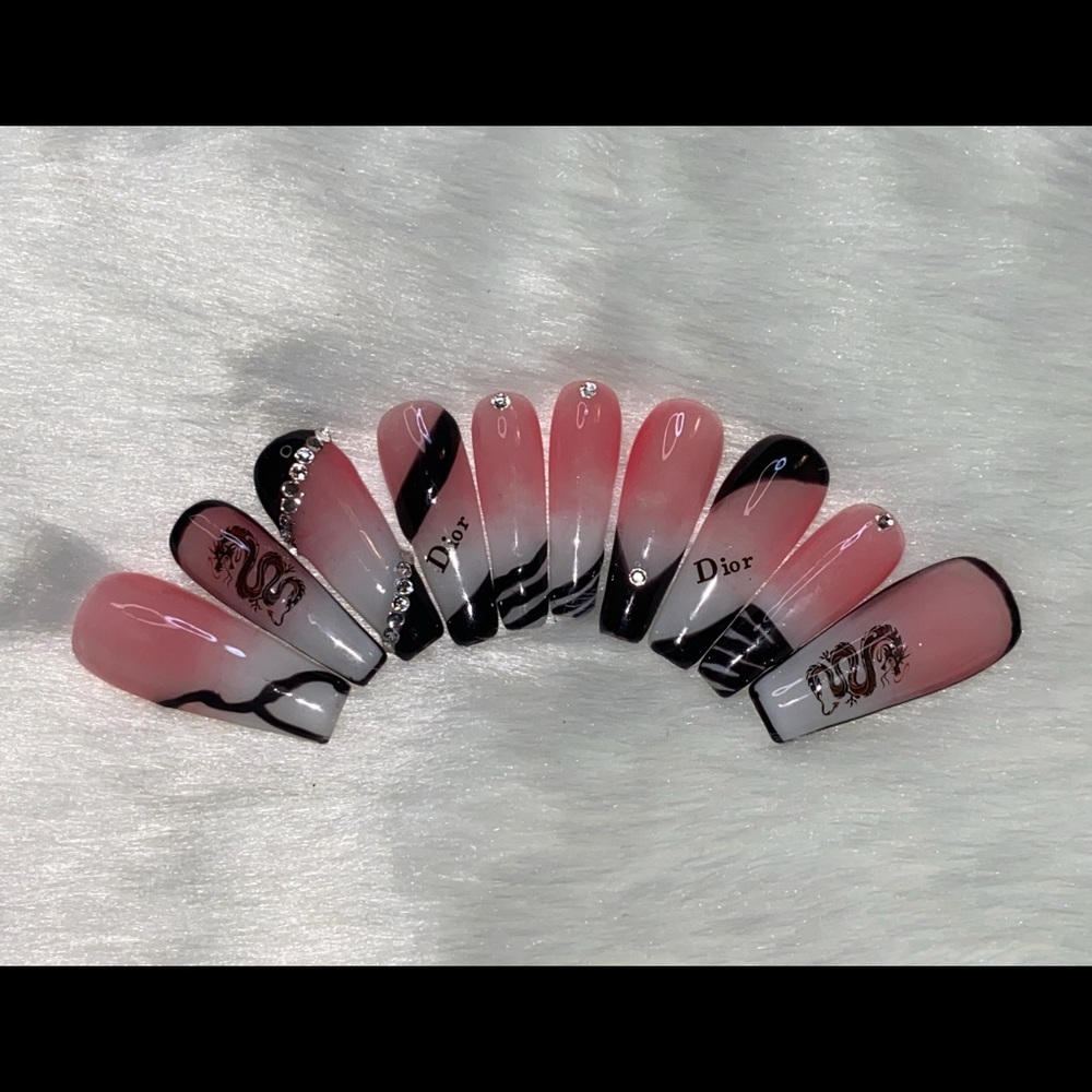 Royal Flush||Press-on Nail Set